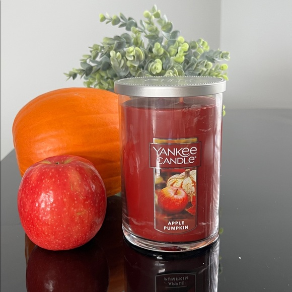 Yankee Candle Apple Pumpkin 2-Wick Tumbler Large 22oz - Picture 1 of 7